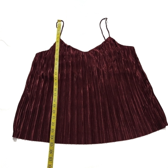 H&M  Burgundy Pleated Strappy Top - Picture 3 of 6